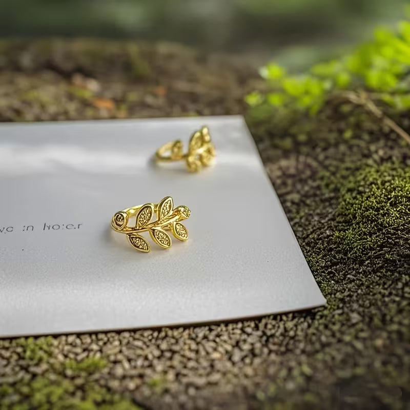 Elegant Leaf Ear Cuff – No Piercing Adjustable Fairy Style Earrings